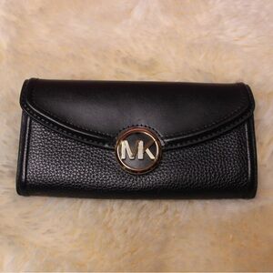 Brand New Michael Kors Fulton Leather Wallet
